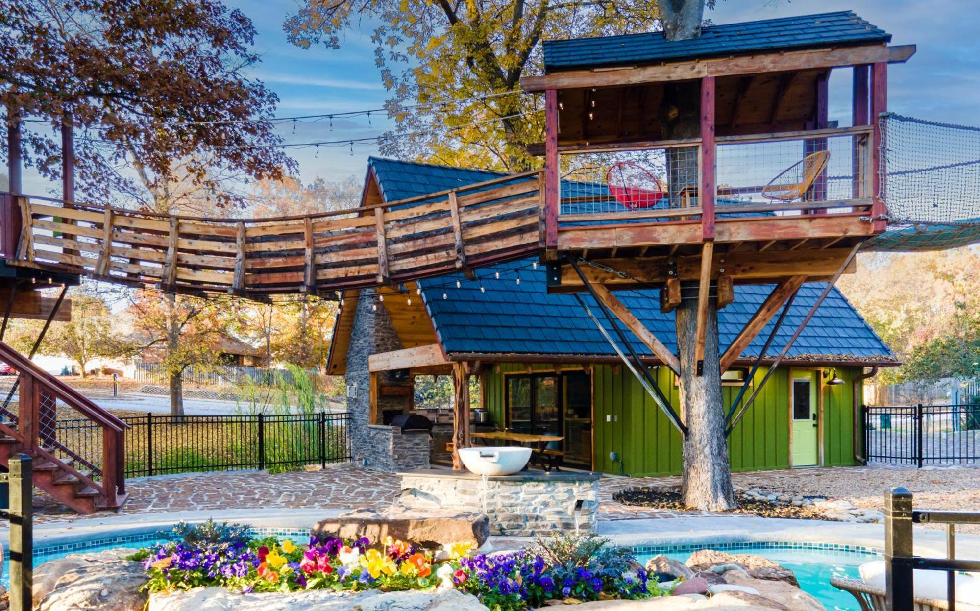 The Tree House In Bentonville Buitenkant foto